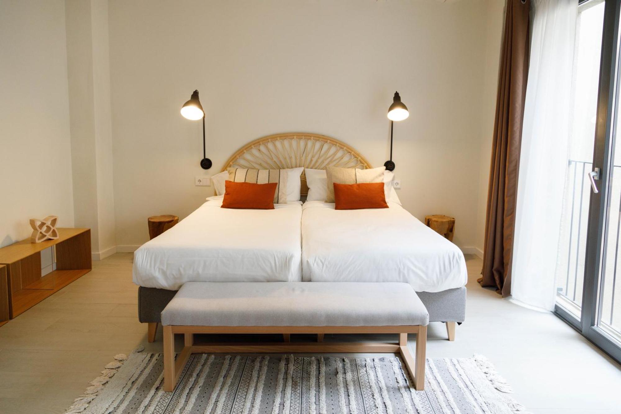 La Comuna By Bon Dia Residences Girona Luaran gambar
